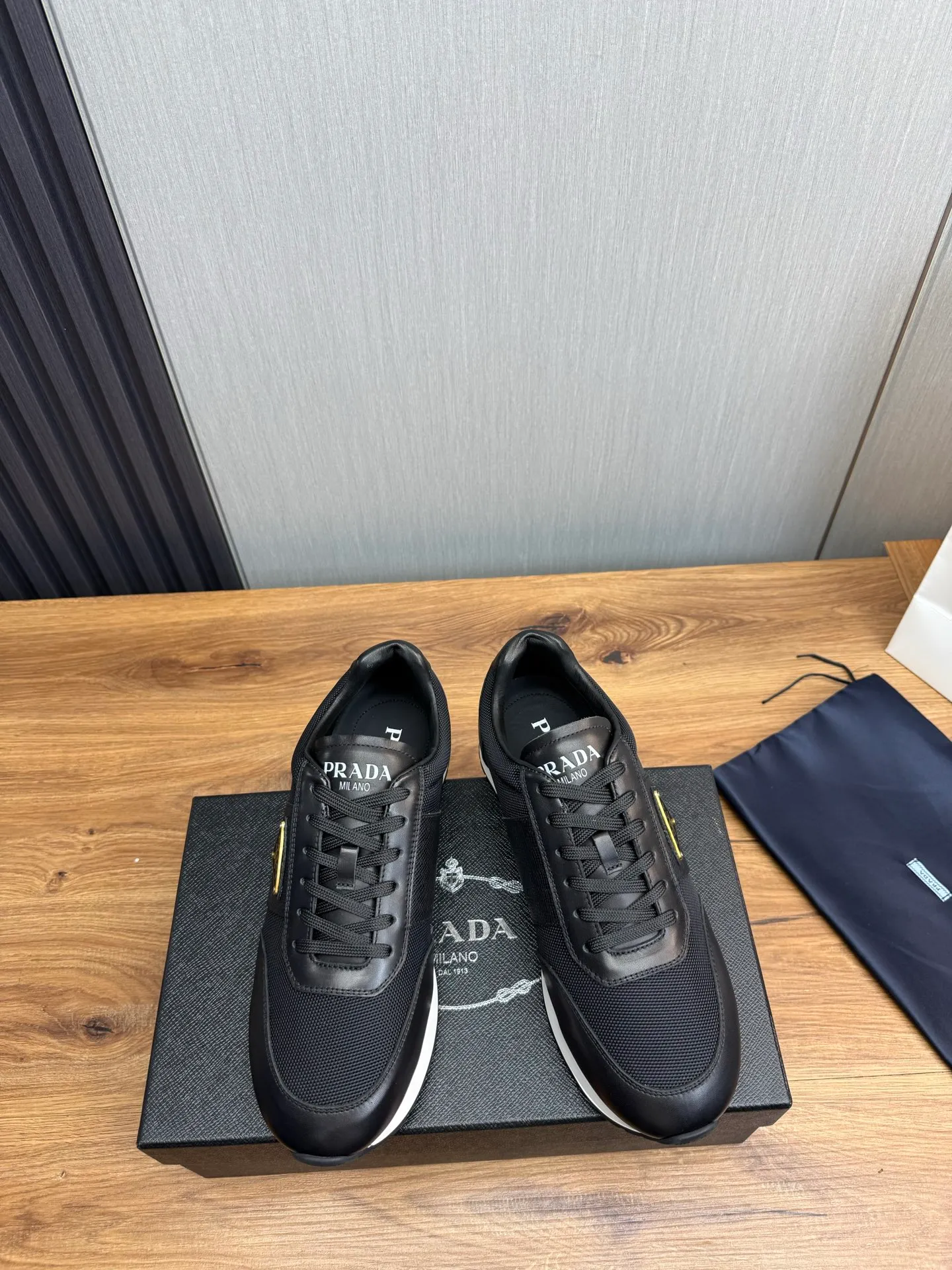 Men's shoes 💰760💰 [PRADA] New models synchronized with the official website, high-quality shipments ✔️Best sellers🔥 Original cowhide with mesh surface + cowhide lining, 1🆚1 replica, original bottom, 38-45 (men's 45 is custom-made and cannot be returned)